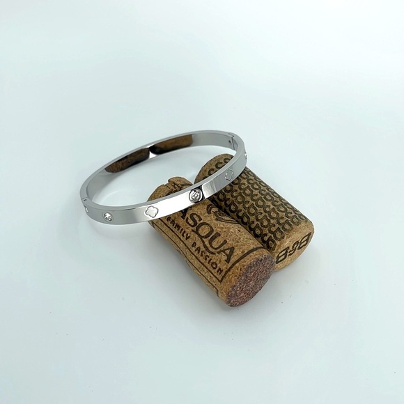 Stainless Steel 18k Gold Plated Bangle Bracelet - Picture 3 of 6